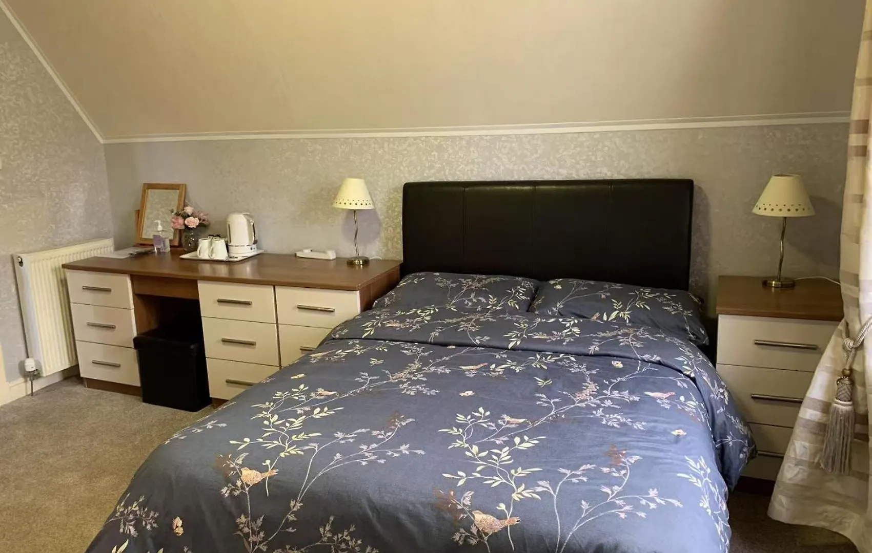 Hillhouse Hotel Edinburgh Guest house
