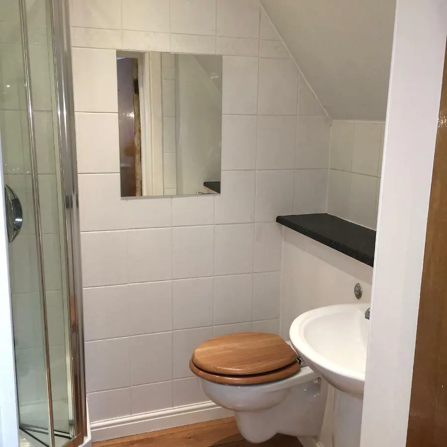 Hillhouse Hotel Edinburgh 0*,